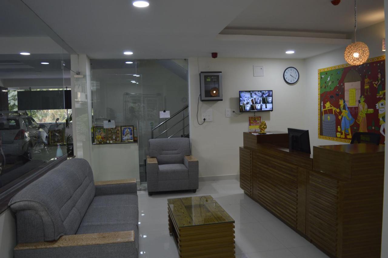 Hotel Virat Inn Χιντεραμπάντ Εξωτερικό φωτογραφία